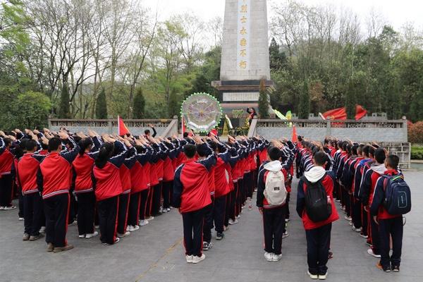 欢乐砸瓶子